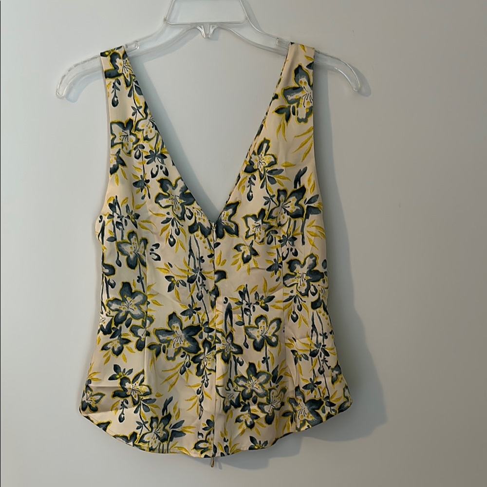 Cinq à Sept Floral Sleeveless Top - Picture 3 of 4